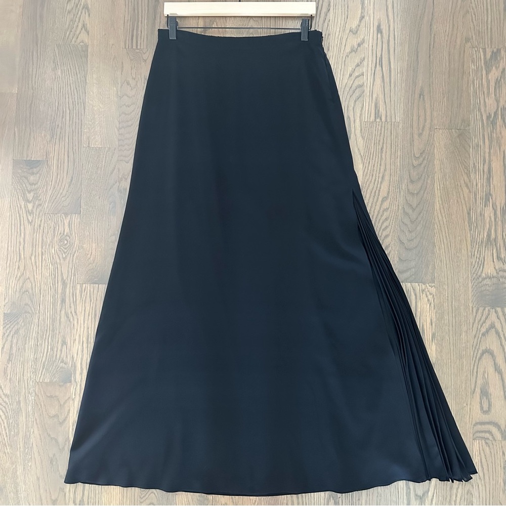 St. John Evening 100% Silk Pleated Detail Layered Maxi Skirt in Black Medium